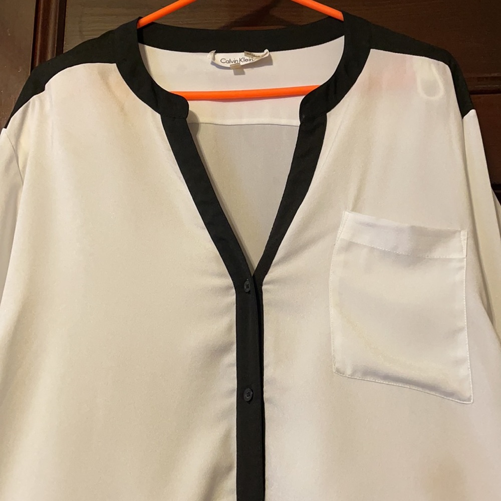 Plus Size Top - Picture 2 of 9